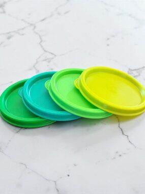 Set of 4 Tupperware 4922 Replacement Lids